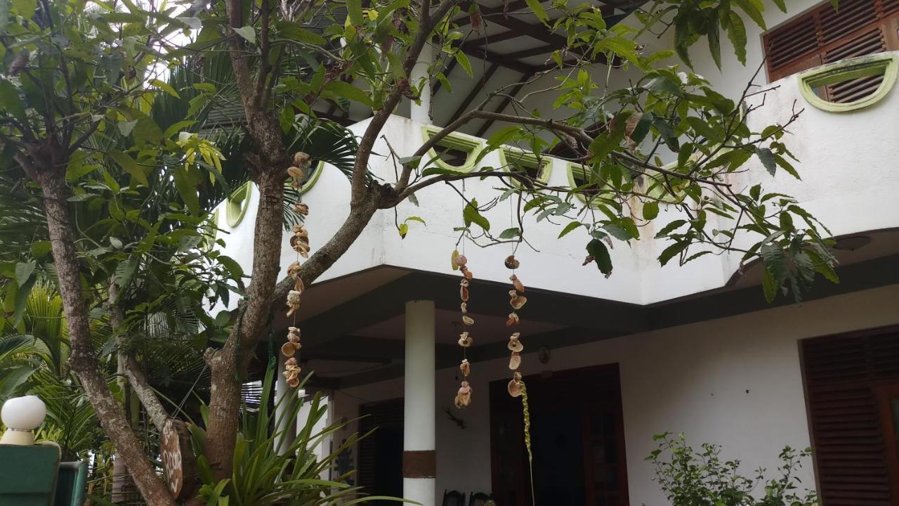 Julie Guest House Tangalle Eksteriør billede