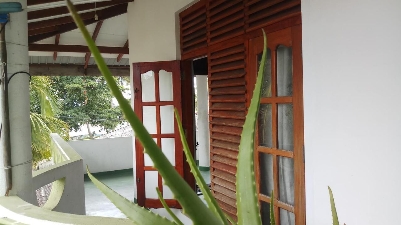 Julie Guest House Tangalle Eksteriør billede